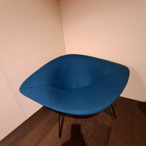 Knoll Bertoia Relaxsessel Blau 